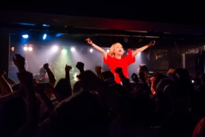 大矢梨華子(おおや・りかこ/22) 初の自主企画マンスリーライブ「チカマツからはじめまして大矢梨華子です!」Vol.1(2019年7月24日(水)、下北沢のライブハウスの近松にて)元・ベイビーレイズJAPAN メンバー