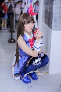 有名コスプレイヤー「えなこ」、「ときのそら」ステージ衣装でC96ホロライブブースに登場!(2019年8月10日)