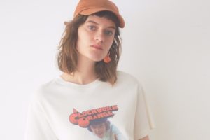 【SNIDEL(スナイデル)】映画『時計じかけのオレンジ』アートワークを配した Tシャツ・フーディ・トートバッグ