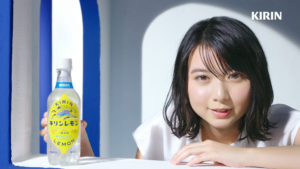 上白石萌歌(かみしらいし もか/女優)/「キリンレモン スパークリング 無糖」CM